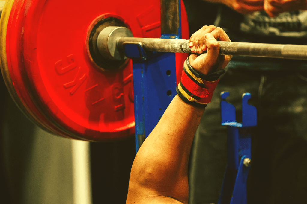 Best Cheap Barbell - featured image by heydayDo.com