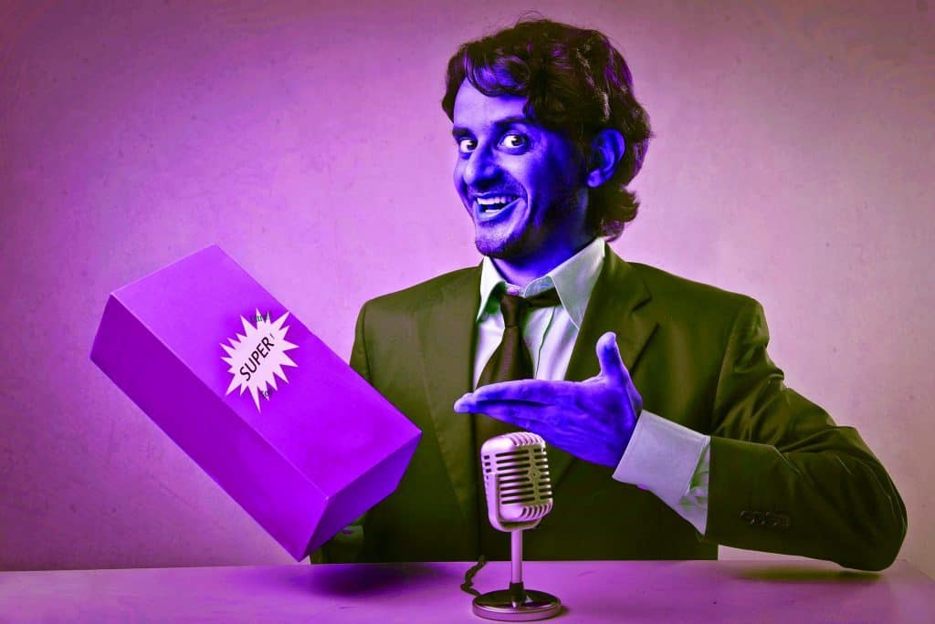 Food company marketer trying to entice you with a misleading food label - heydayDo image